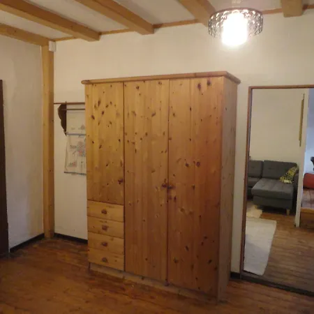 Sonnige Etagenwohnung Im Waldgebiet Appartamento